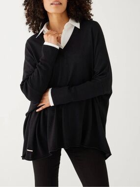 Mersea Catalina V-Neck Sweater Black Classic Travel Comfortable Minimalist OS